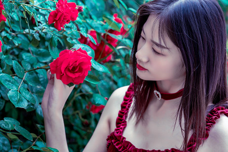 在新疆库尔勒点亮书法“烛光”